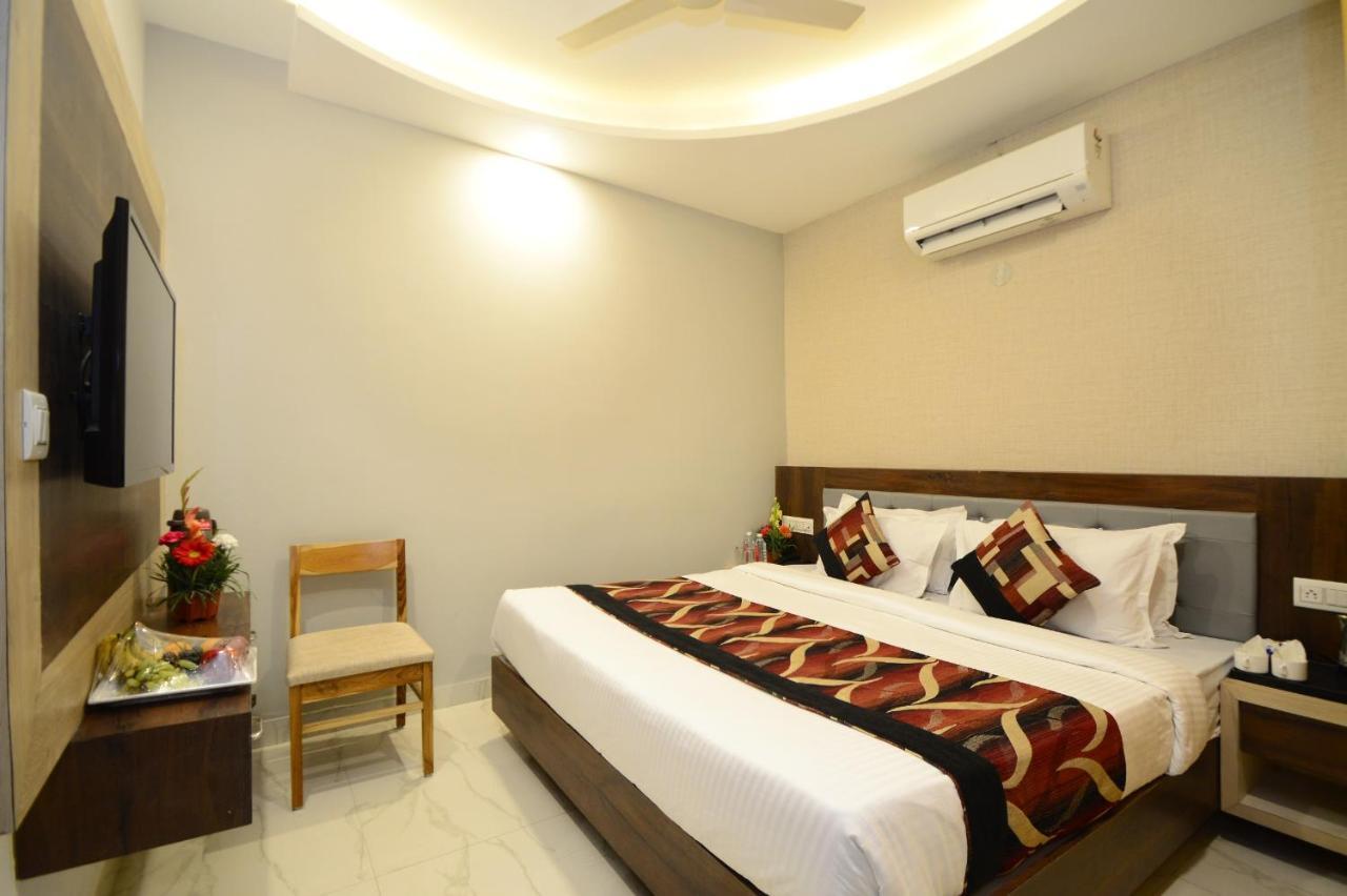 Hopp Inn Udaipur Exterior photo
