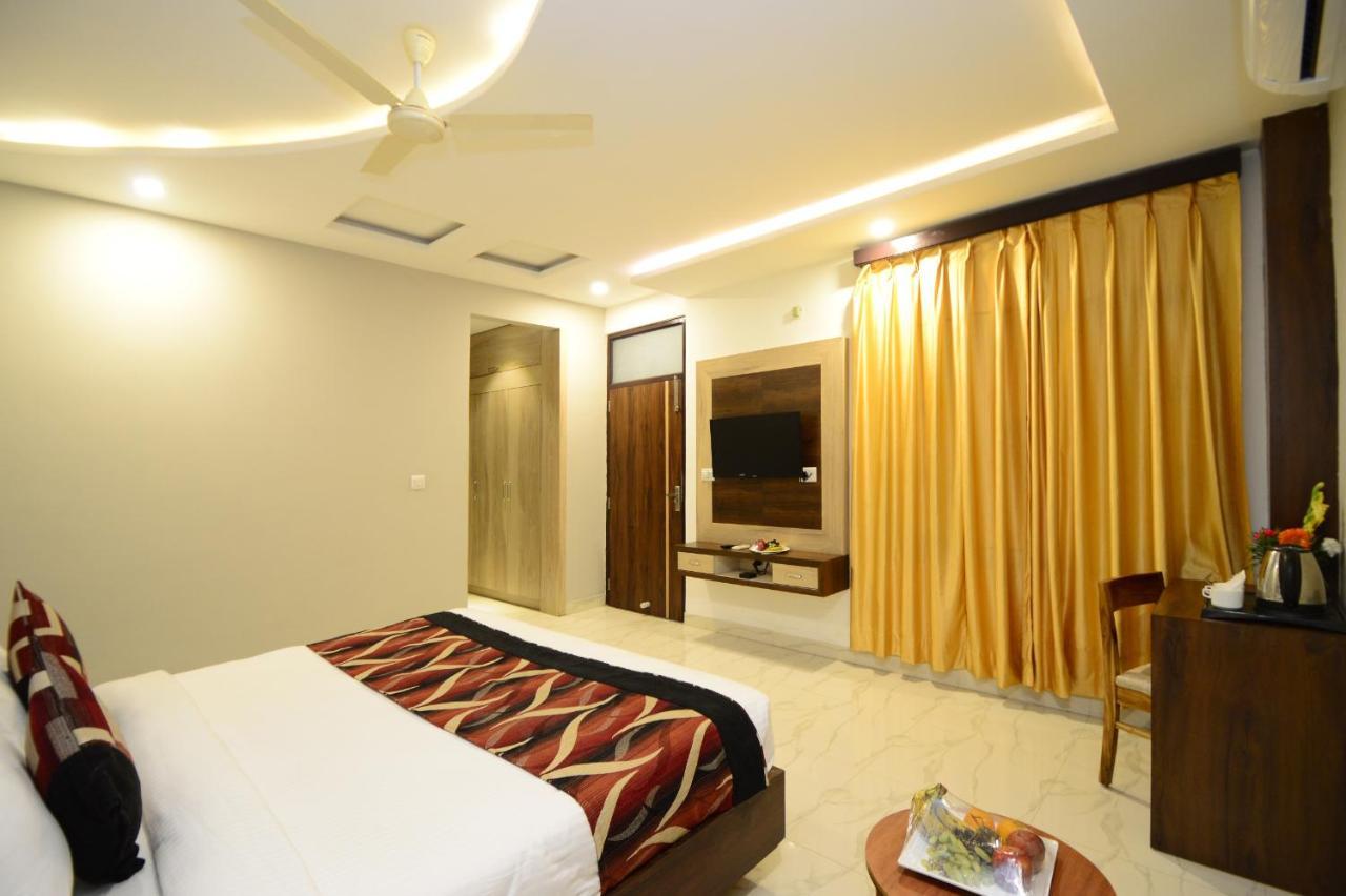 Hopp Inn Udaipur Exterior photo
