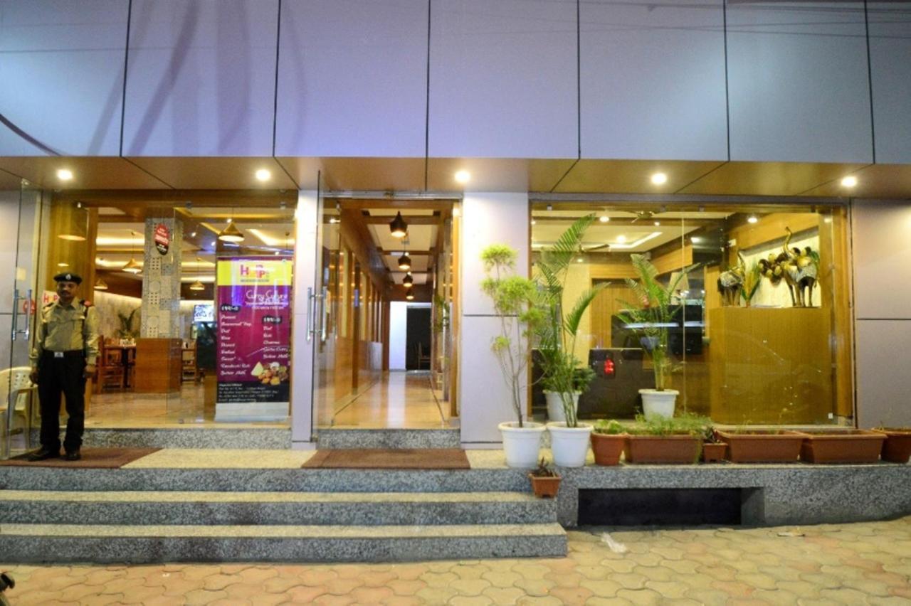 Hopp Inn Udaipur Exterior photo